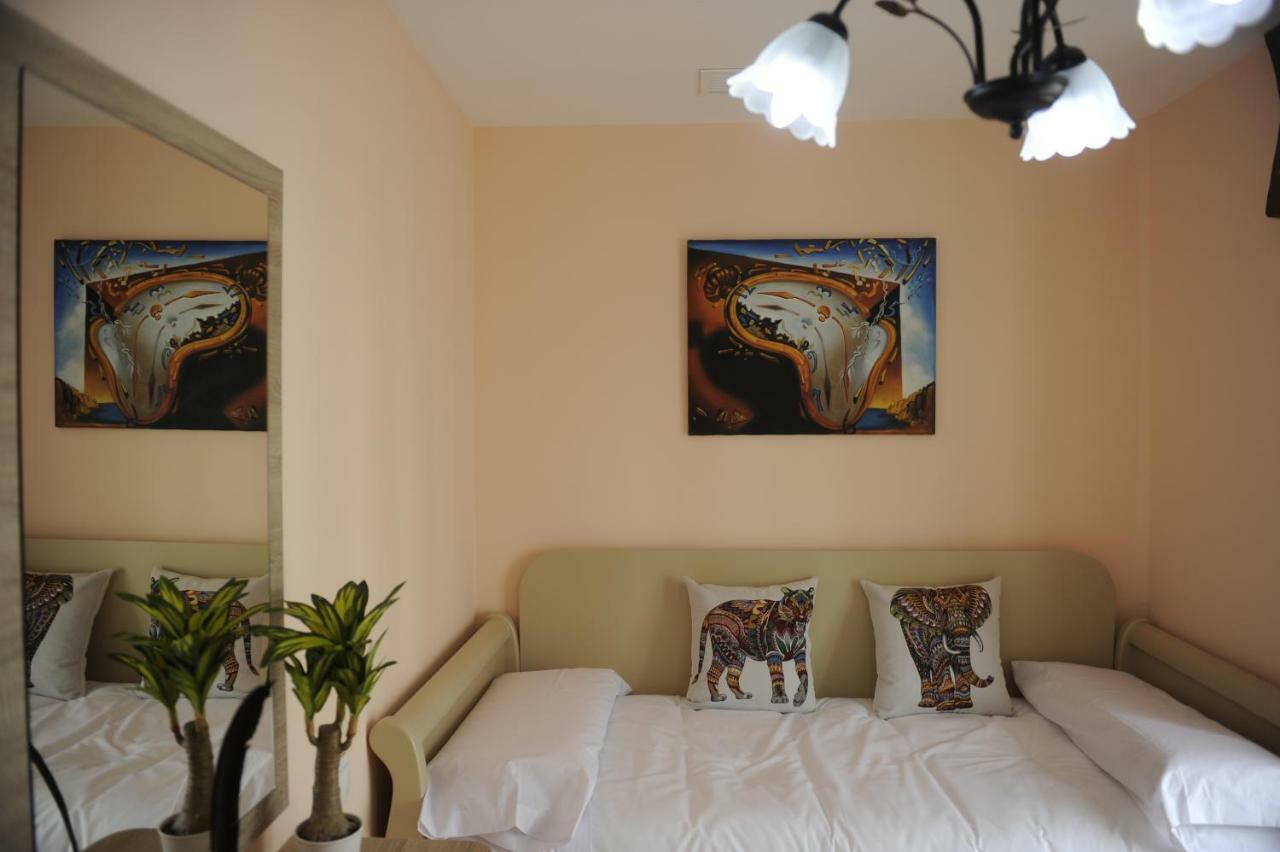Retiro Del Teatro Almagro Hotel Eksteriør billede